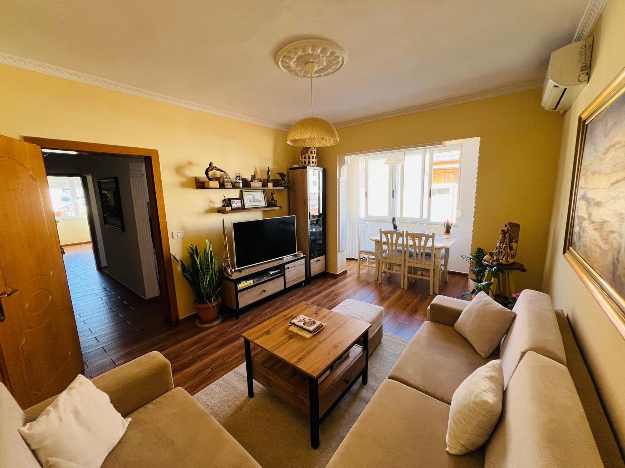 Cozy Central Apartment Tiranë Eksteriør bilde